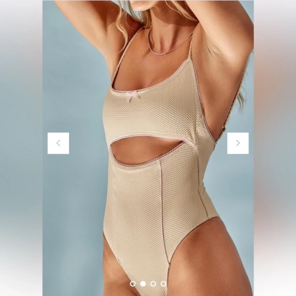 New! Frankies Bikinis Julianne Waffle Cheeky One Piece Swimsuit 24682